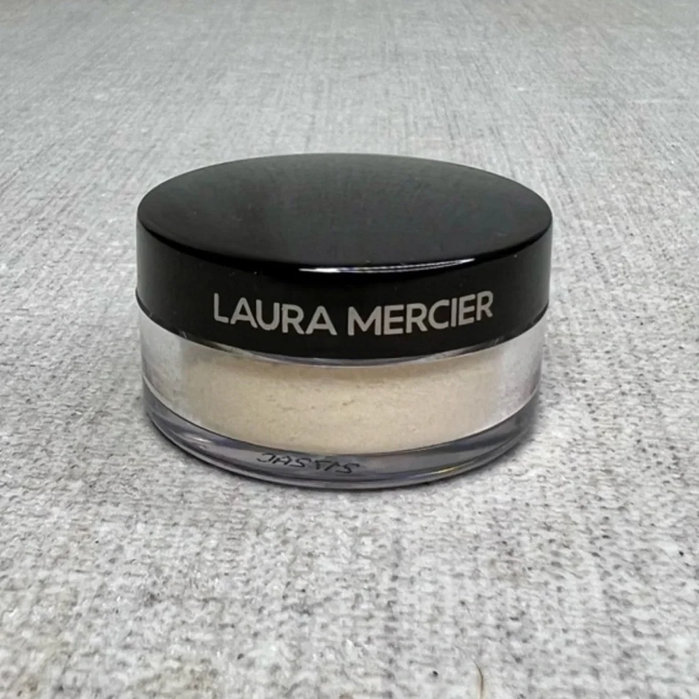❤️3 for $25❤️ Laura Mercier Translucent Powder mini